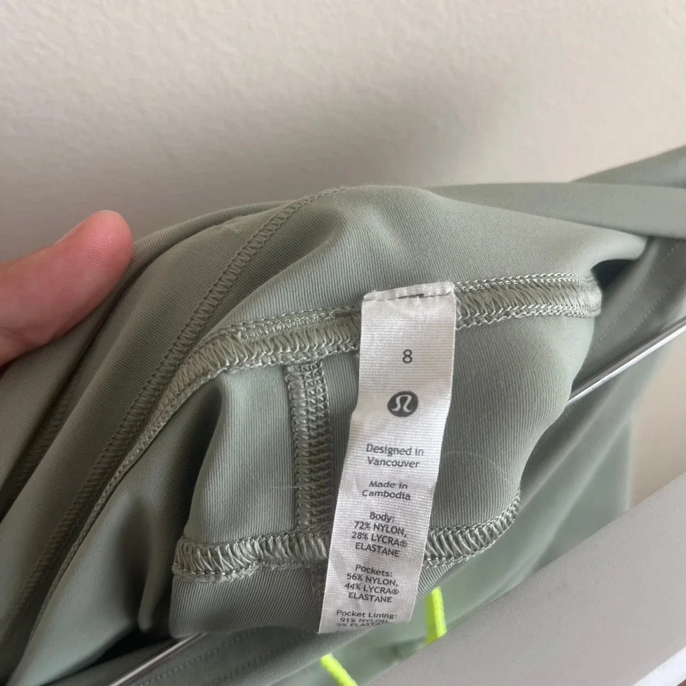 Lululemon Hike Bike Short High Rise Sage Green Cargo Zip Pocket Size 8